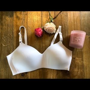 White seamless bra